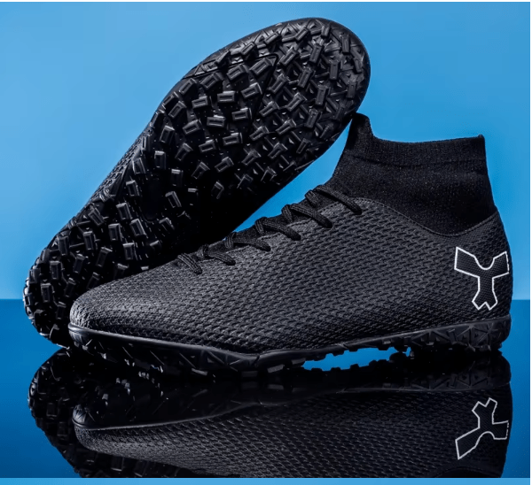 Chaussure arbitre foot : Turf ou semelles multi - crampons TF → terrains synthétiques. - Foot Expert