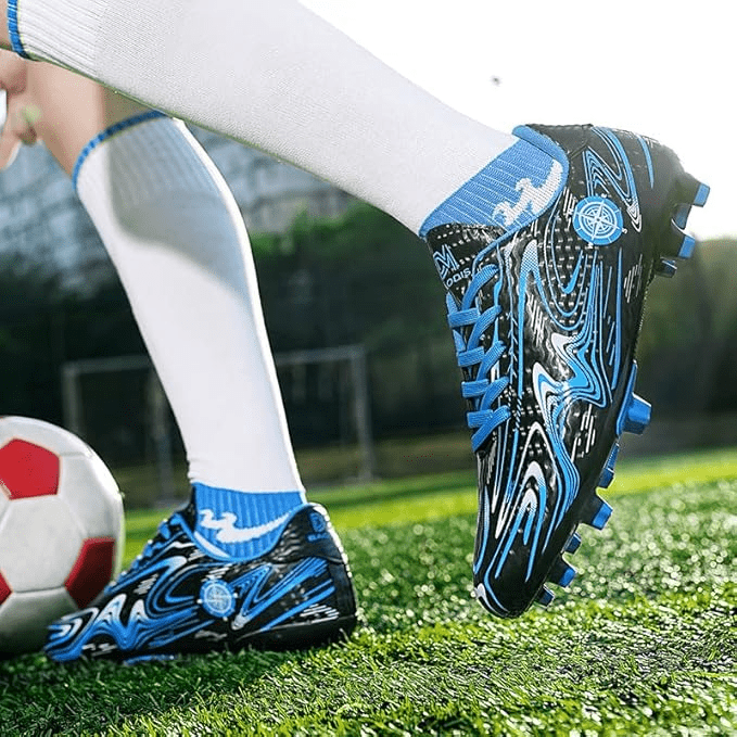 Chaussures de Football - GoldenSoccerShoes™ - Noir - Foot Expert