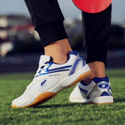 Basket pour foot salle Power-Grip Foots Expert blanche bleue sur terrain