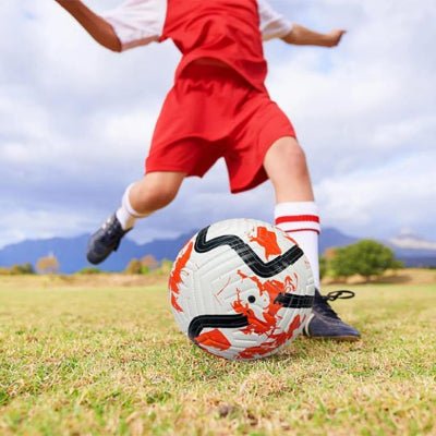 Joueur_frappe_ballons de football 