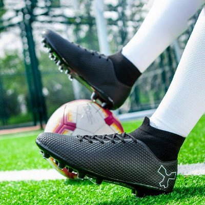 Chaussure de foot  avec ballon foot