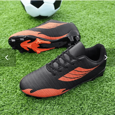 Chaussure foot : Crampons moulés (FG) | Refirming - Foot Expert
