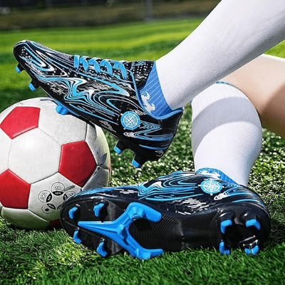 Chaussures de Football - GoldenSoccerShoes™ - Noir - Foot Expert