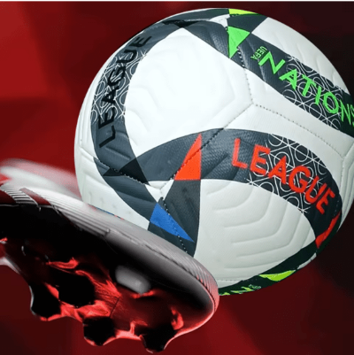 pieds tire ballon de foot ligue 1